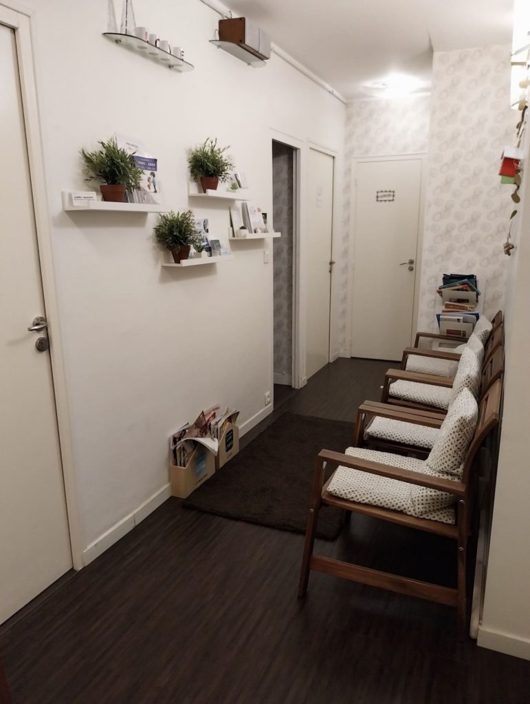 Hypnothérapeute Nantes 44 en ligne Audrey Massiot cabinet d hypnose - salle d'attente